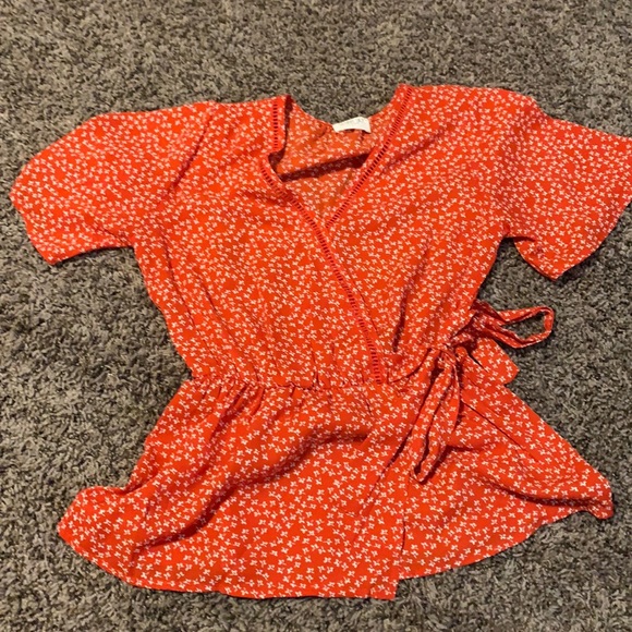 Ladies blouse size small - Picture 1 of 3